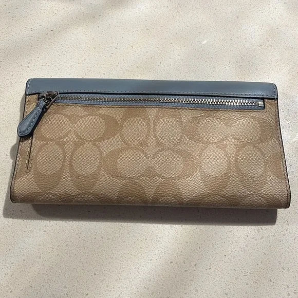 Coach New York Trifold Wallet Baby Blue - Picture 2 of 5